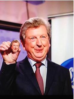 Roy Hodgson freut sich (2)