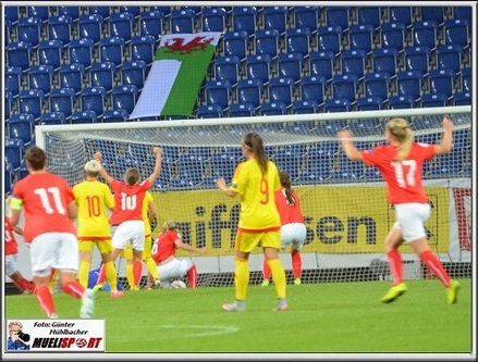 Damen Österreich - Wales    (11)